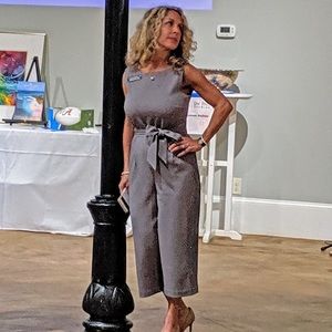 Meet your Posher, Laurie